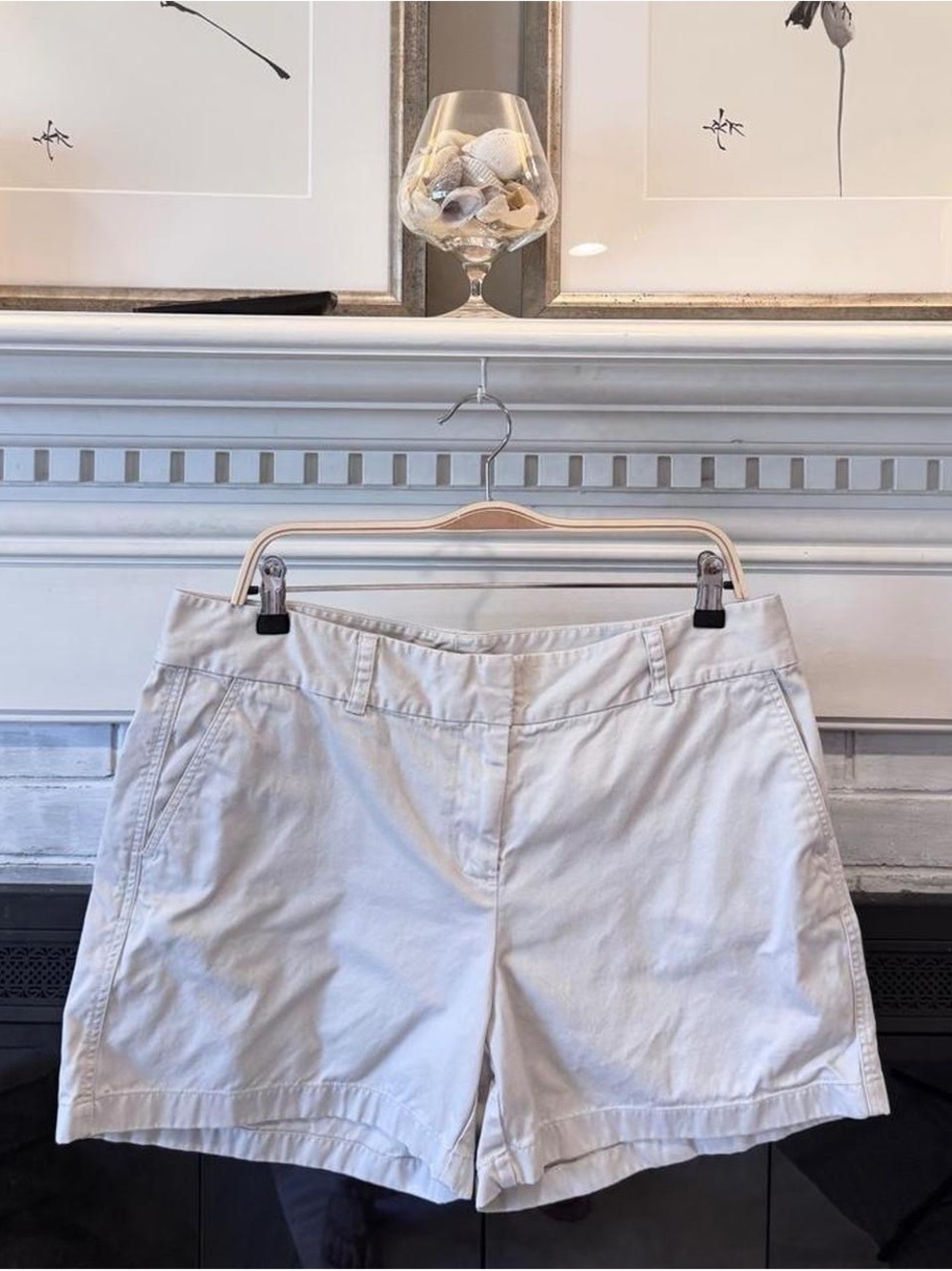 Vineyard Vines Women’s Classic Khaki Chino Shorts Size 14